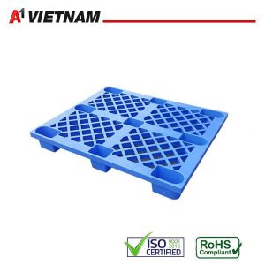 Pallet nhựa chân cốc